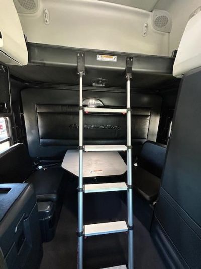 NEW 2026 FREIGHTLINER CASCADIA 126 SLEEPER TRUCK #$vid