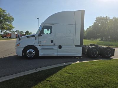 NEW 2026 FREIGHTLINER CASCADIA 126 SLEEPER TRUCK #$vid
