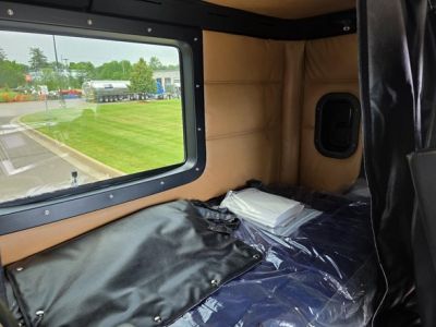 NEW 2026 WESTERN STAR 49X SLEEPER TRUCK #$vid