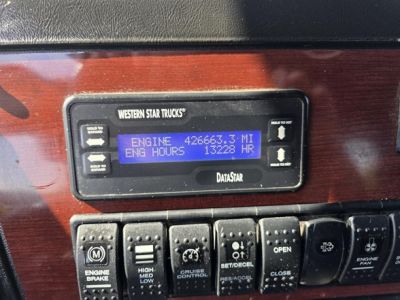 USED 2021 WESTERN STAR 4900EX SLEEPER TRUCK #$vid