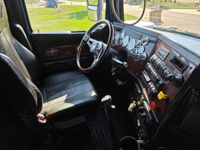 USED 2021 WESTERN STAR 4900EX SLEEPER TRUCK #$vid