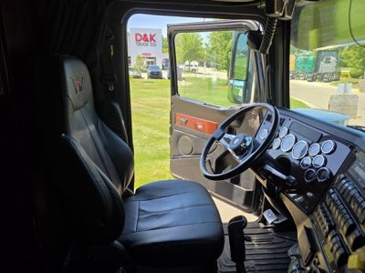 USED 2021 WESTERN STAR 4900EX SLEEPER TRUCK #$vid