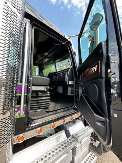 USED 2021 WESTERN STAR 4900EX SLEEPER TRUCK #$vid