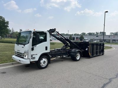 NEW 2025 ISUZU NRR ROLL-OFF GARBAGE TRUCK #$vid