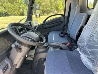 NEW 2025 ISUZU NRR ROLL-OFF GARBAGE TRUCK #$vid