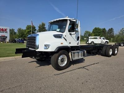 NEW 2026 FREIGHTLINER 114SD CAB CHASSIS TRUCK #$vid