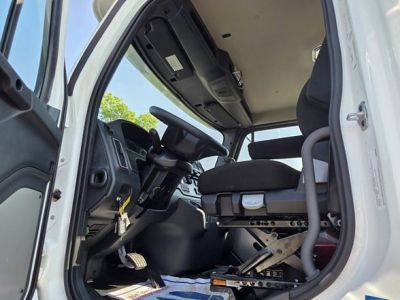 NEW 2026 FREIGHTLINER 114SD CAB CHASSIS TRUCK #$vid