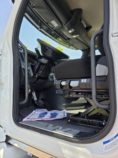 NEW 2026 WESTERN STAR 49X CAB CHASSIS TRUCK #$vid