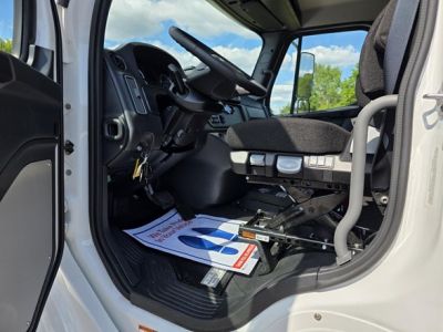 NEW 2025 FREIGHTLINER BUSINESS CLASS M2 106 PL CAB CHASSIS TRUCK #$vid