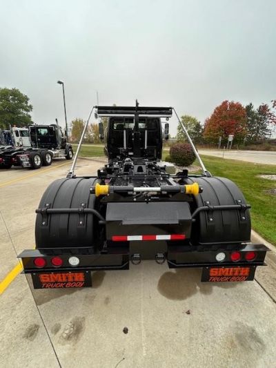 NEW 2026 FREIGHTLINER BUSINESS CLASS M2 106 PL HOOKLIFT TRUCK #$vid