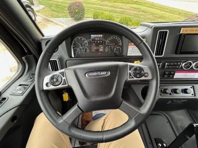 NEW 2026 FREIGHTLINER BUSINESS CLASS M2 106 PL HOOKLIFT TRUCK #$vid