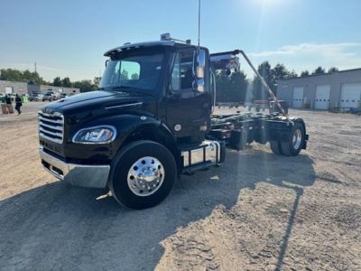 NEW 2026 FREIGHTLINER BUSINESS CLASS M2 106 PL HOOKLIFT TRUCK #$vid