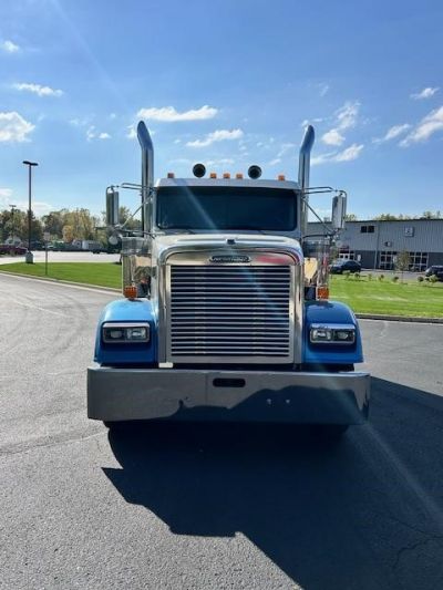 USED 2005 FREIGHTLINER FLD120 SLEEPER TRUCK #$vid