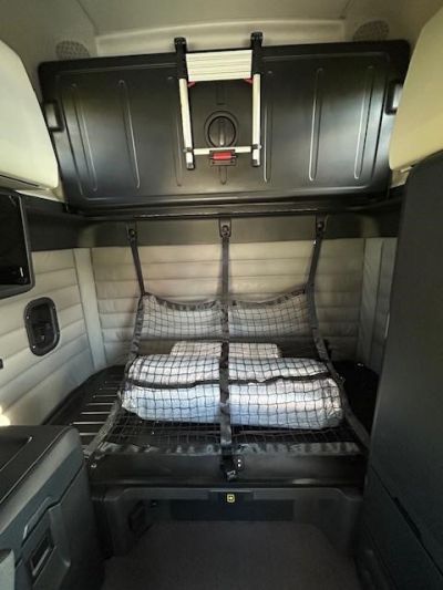 NEW 2026 FREIGHTLINER CASCADIA 126 SLEEPER TRUCK #$vid