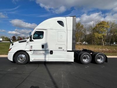 NEW 2026 FREIGHTLINER CASCADIA 126 SLEEPER TRUCK #$vid