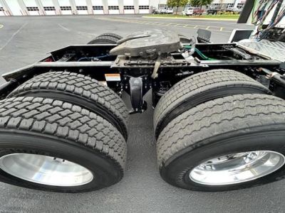 USED 2022 FREIGHTLINER CASCADIA 126 SLEEPER TRUCK #$vid