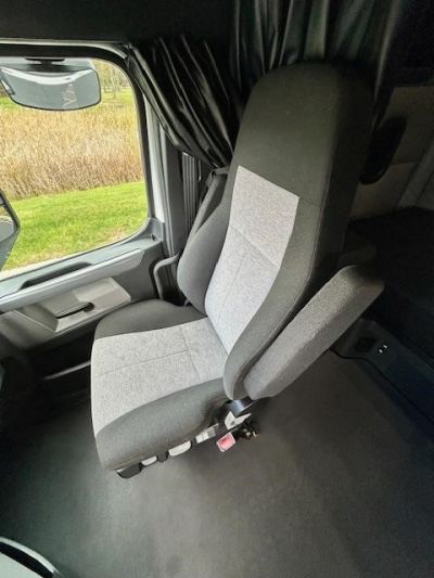 USED 2022 FREIGHTLINER CASCADIA 126 SLEEPER TRUCK #$vid