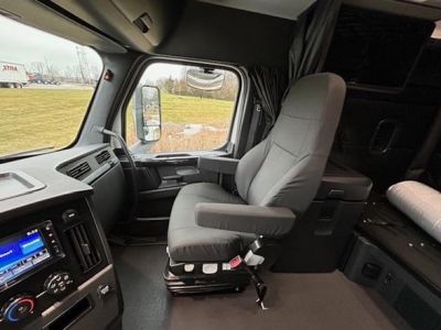 NEW 2026 FREIGHTLINER CASCADIA 126 SLEEPER TRUCK #$vid