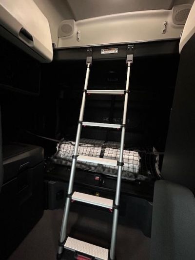 NEW 2026 FREIGHTLINER CASCADIA 126 SLEEPER TRUCK #$vid