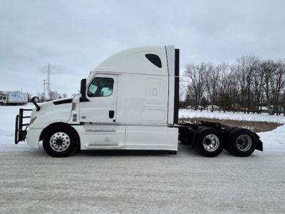 USED 2022 FREIGHTLINER CASCADIA 126 SLEEPER TRUCK #$vid