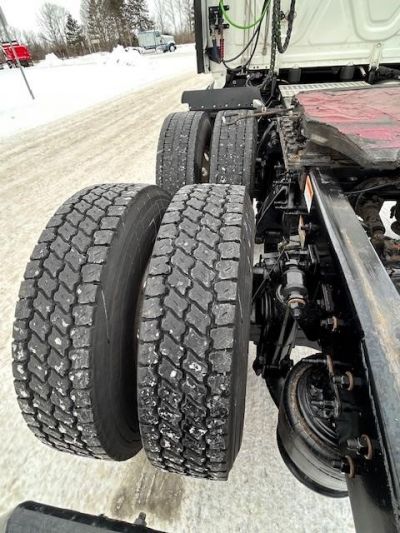 USED 2022 FREIGHTLINER CASCADIA 126 SLEEPER TRUCK #$vid