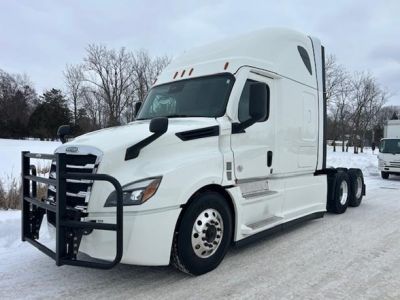 USED 2022 FREIGHTLINER CASCADIA 126 SLEEPER TRUCK #$vid