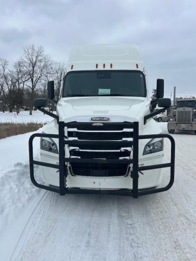 USED 2022 FREIGHTLINER CASCADIA 126 SLEEPER TRUCK #$vid