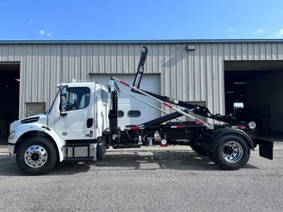 NEW 2025 FREIGHTLINER BUSINESS CLASS M2 106 PL HOOKLIFT TRUCK #$vid