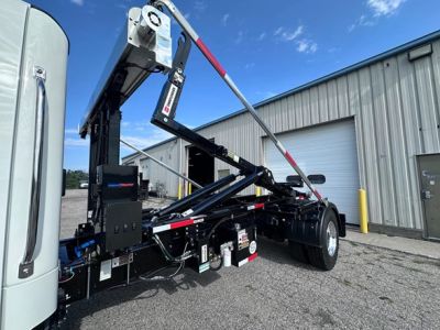 NEW 2025 FREIGHTLINER BUSINESS CLASS M2 106 PL HOOKLIFT TRUCK #$vid