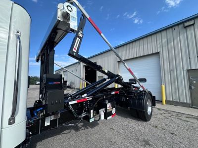 NEW 2025 FREIGHTLINER BUSINESS CLASS M2 106 PL HOOKLIFT TRUCK #$vid