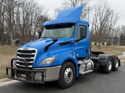 2020 FREIGHTLINER CASCADIA 126 Daycab #1503