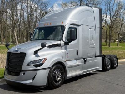 2027-freightliner-cascadia-126-sleeper #1513