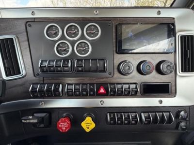 https://www.imanpro.net/pub/co/dkt/photo/1515/38.jpg?20260507172355