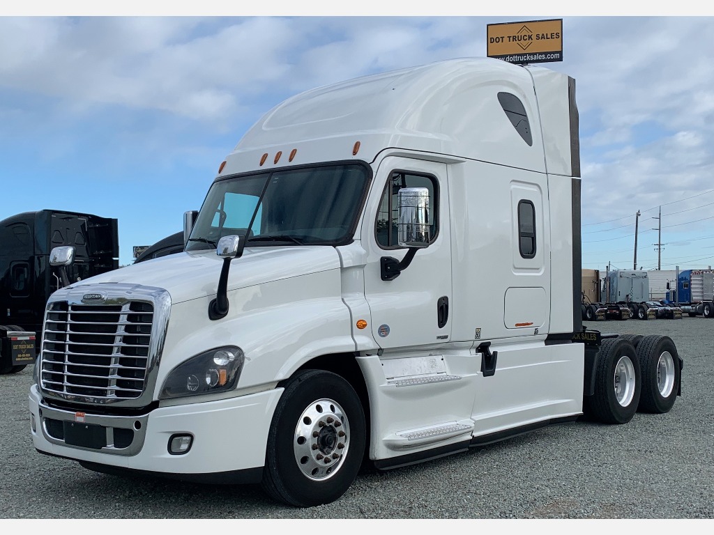 2016 FREIGHTLINER CASCADIA SLEEPER FOR SALE #1683