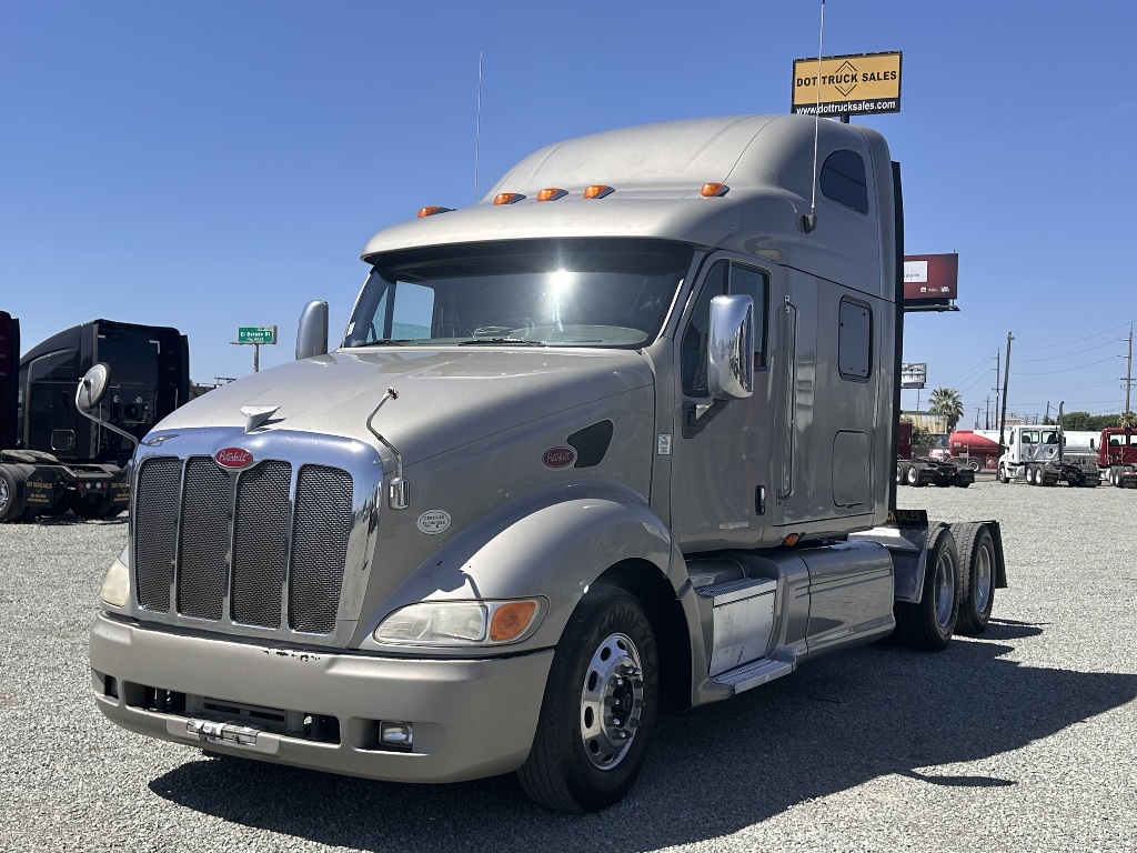 2008 PETERBILT 579 SLEEPER FOR SALE #2065