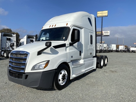 2019 FREIGHTLINER CASCADIA 126 Sleeper #2351