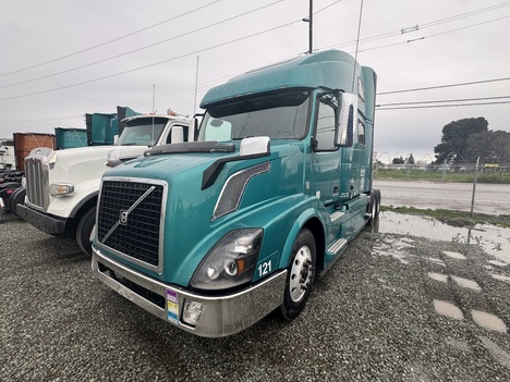 2016-volvo-vnl780-sleeper #2385