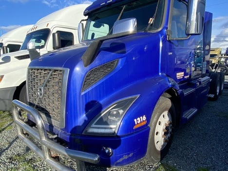 2018 VOLVO VNR Sleeper #2387 2018 VOLVO VNR Sleeper #2387