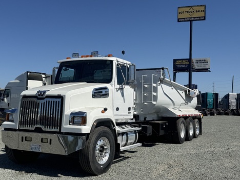 2020 WESTERN STAR 4700 Dump Truck #2402