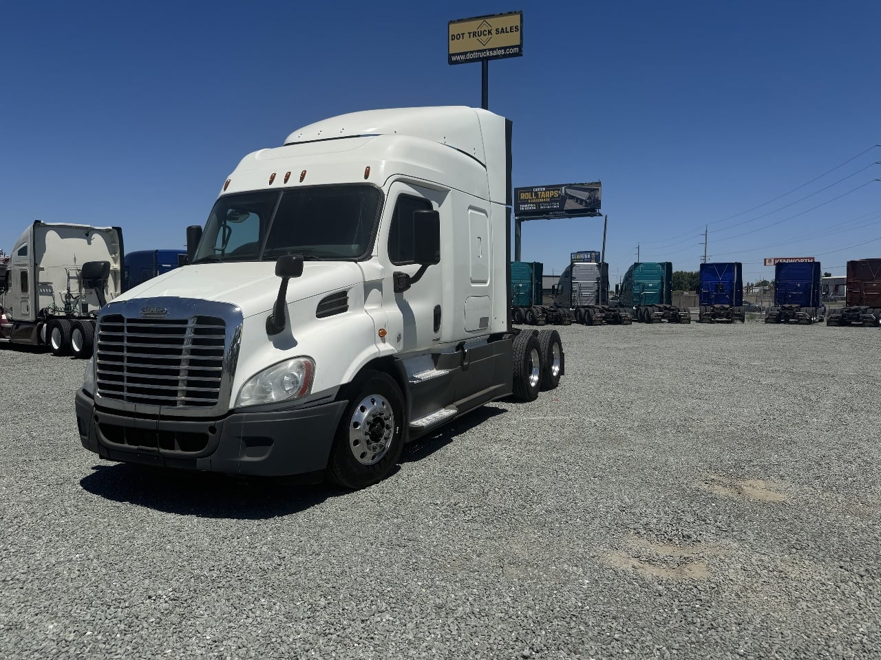 2016 FREIGHTLINER CASCADIA Sleeper #1 2016 FREIGHTLINER CASCADIA Sleeper #1