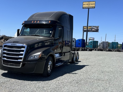 2022-freightliner-cascadia-126-sleeper #2421