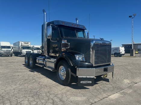 2021-freightliner-122sd-tandem-axle-sleeper #1279