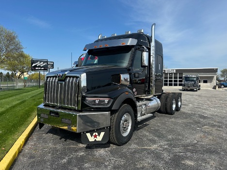 2027-western-star-49x-tandem-axle-sleeper #1286