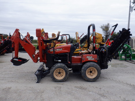 USED 2005 DITCH WITCH RT40 RIDE-ON TRENCHER EQUIPMENT #3618-1
