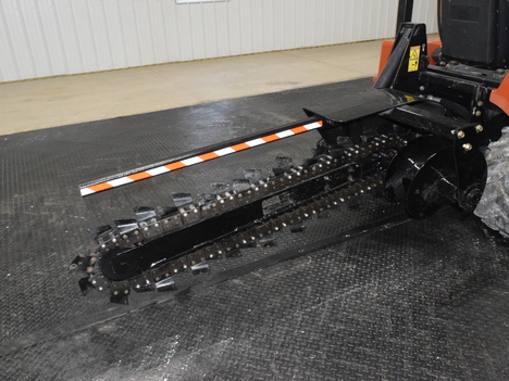 USED 2015 DITCH WITCH RT30 RIDE-ON TRENCHER EQUIPMENT #3765-11