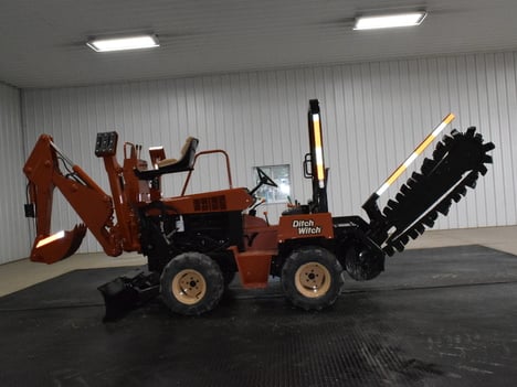 USED 2001 DITCH WITCH 3610 RIDE-ON TRENCHER EQUIPMENT #3776-1