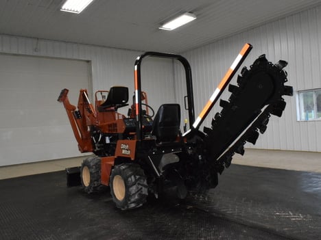 USED 2001 DITCH WITCH 3610 RIDE-ON TRENCHER EQUIPMENT #3776-3
