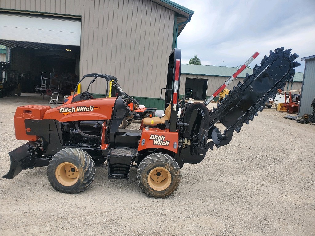 USED 2012 DITCH WITCH RT45 RIDE-ON TRENCHER EQUIPMENT #3808