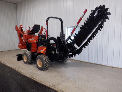 USED 2017 DITCH WITCH RT45 RIDE-ON TRENCHER EQUIPMENT #3817-3