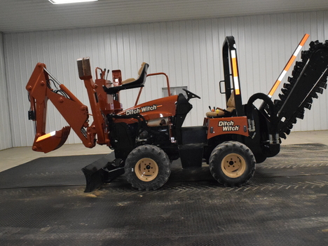 USED 2011 DITCH WITCH RT45 RIDE-ON TRENCHER EQUIPMENT #3863-1